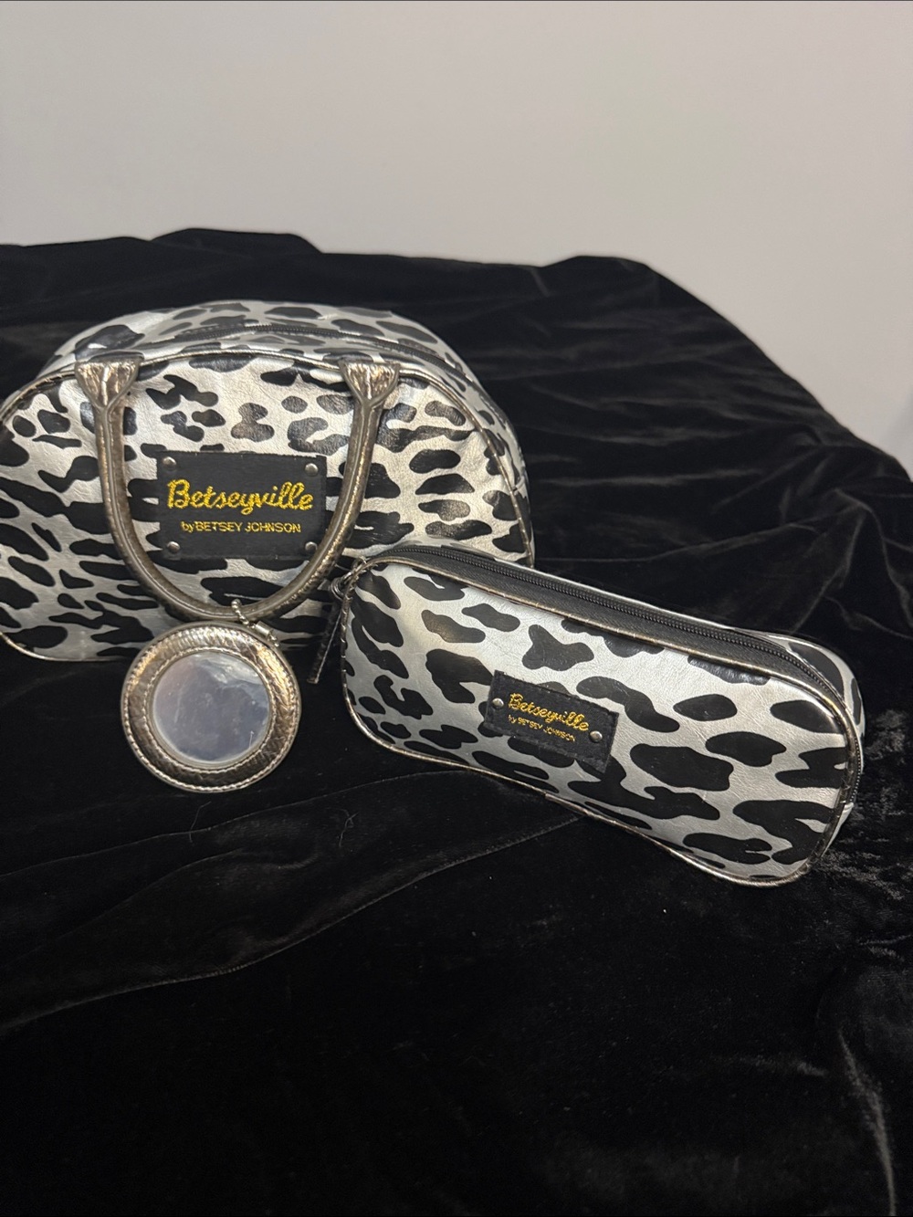 Betsy Johnson - Silver/Black Animal Print Cosmetic Bag Set with mirror